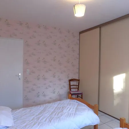 Sur - Maison Individuelle - Domaine Des Fees - De Nauzan Villa