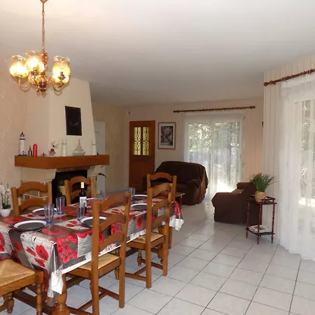 Sur - Maison Individuelle - Domaine Des Fees - De Nauzan Villa